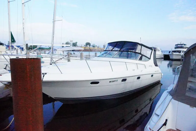 The Image of Cruisers Yachts 3375 Esprit 1997 - 5562872