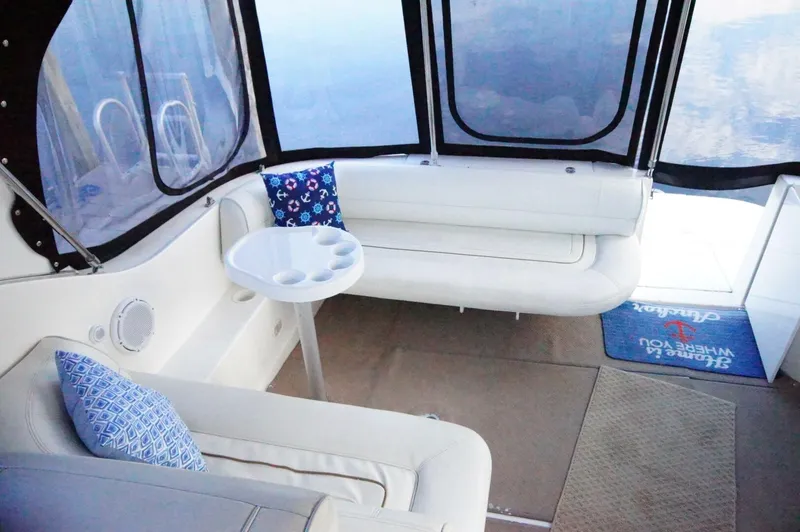 Slide: The Image of Cruisers Yachts 3375 Esprit 1997 - 5562878