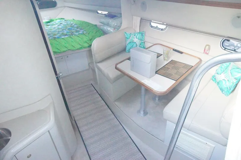 Slide: The Image of Cruisers Yachts 3375 Esprit 1997 - 5562879