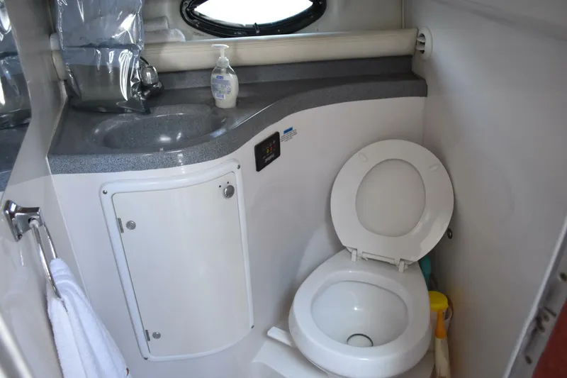 Slide: The Image of Wellcraft 3300 Martinique 2003 - 5562959