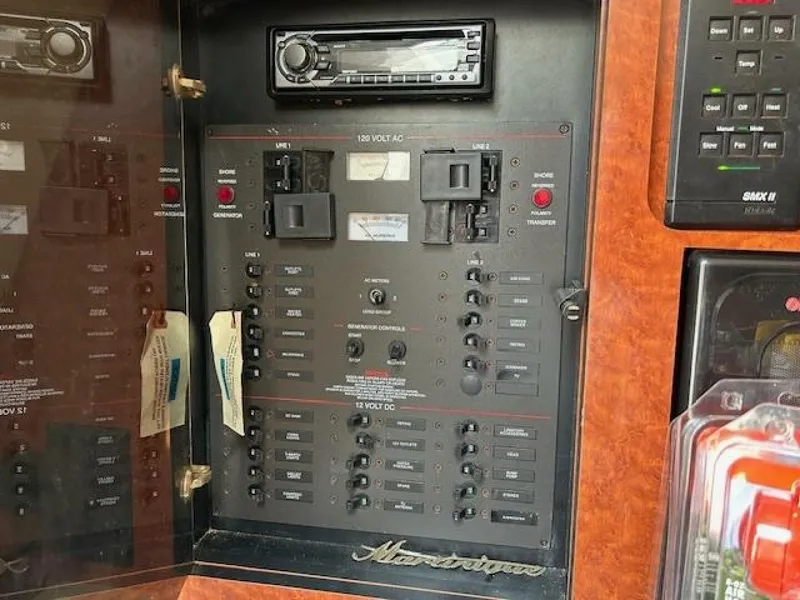 Slide: The Image of Wellcraft 3300 Martinique 2003 - 5562960