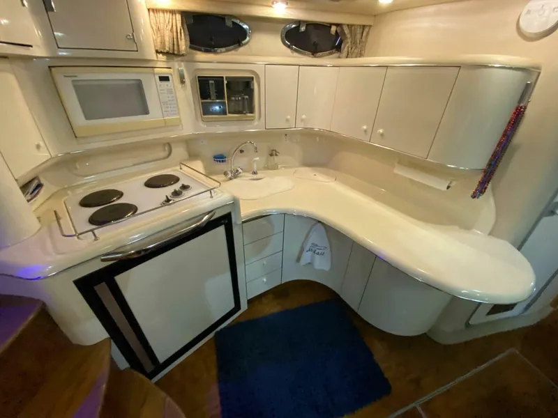 Slide: The Image of Sea Ray 370 Sundancer 1995 - 5563391