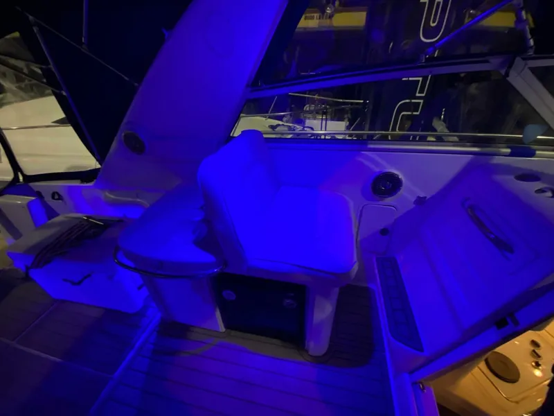 Slide: The Image of Sea Ray 370 Sundancer 1995 - 5563398