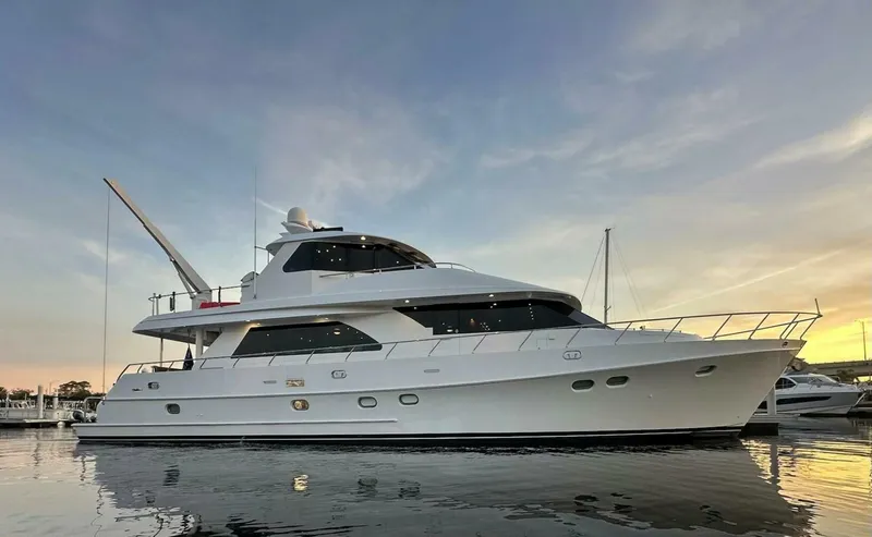 Slide: The Image of Ocean Alexander 78 Somewhere In Time- Profile 2005 Ocean Alexander 78 EB Somewhere In Time - 5563984