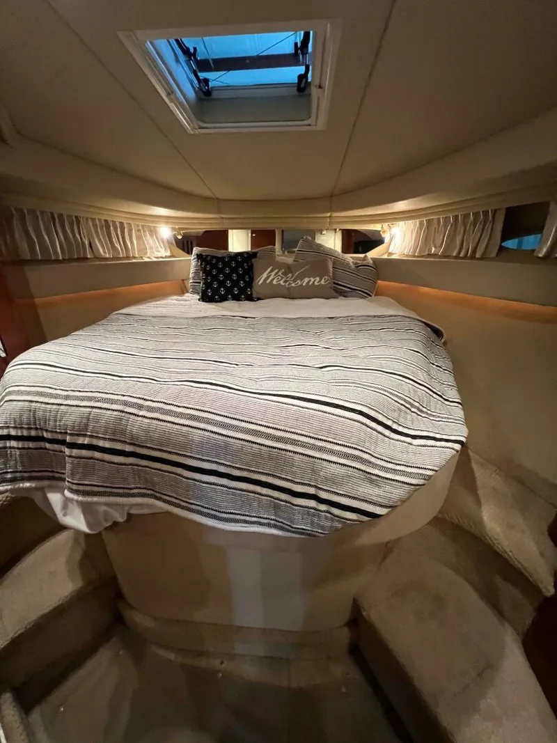 Slide: The Image of Sea Ray 410 Sundancer 2003 - 5563827