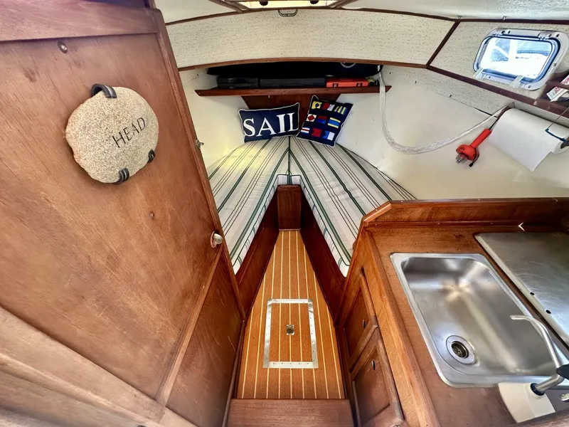 Slide: The Image of Fortier 26 1979 - 5563872