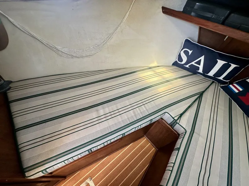 Slide: The Image of Fortier 26 1979 - 5563888