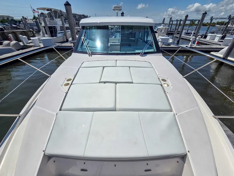 Slide: The Image of Regal 38 Grand Coupe 2026 - 5564071