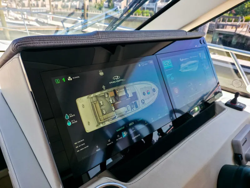 Slide: The Image of Regal 38 Grand Coupe 2026 - 5564180