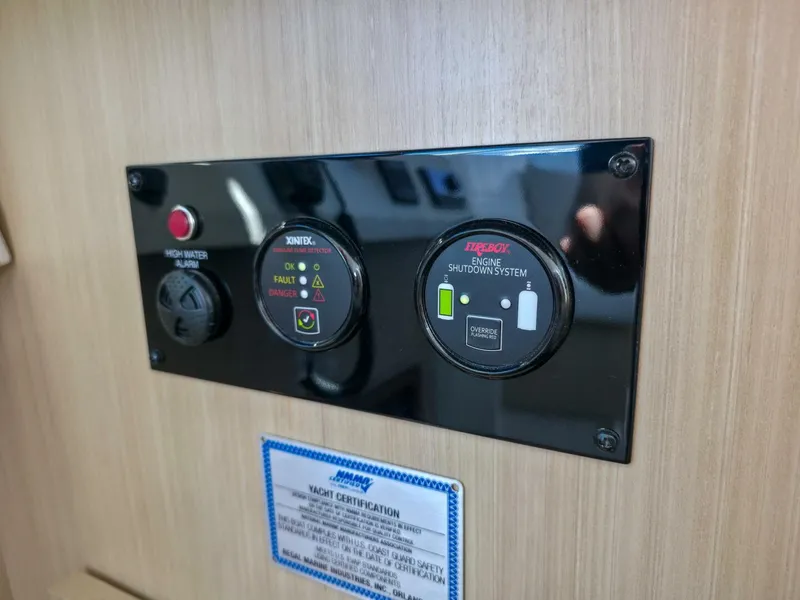 Slide: The Image of Regal 38 Grand Coupe 2026 - 5564177