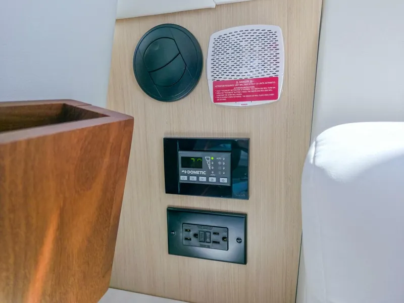 Slide: The Image of Regal 38 Grand Coupe 2026 - 5564173