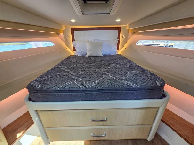 Slide: The Image of Regal 38 Grand Coupe 2026 - 5564185