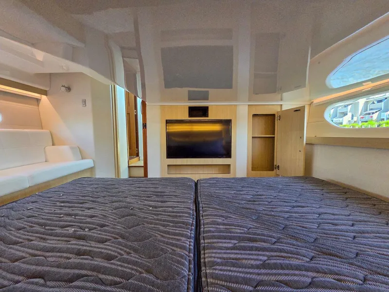 Slide: The Image of Regal 38 Grand Coupe 2026 - 5564191