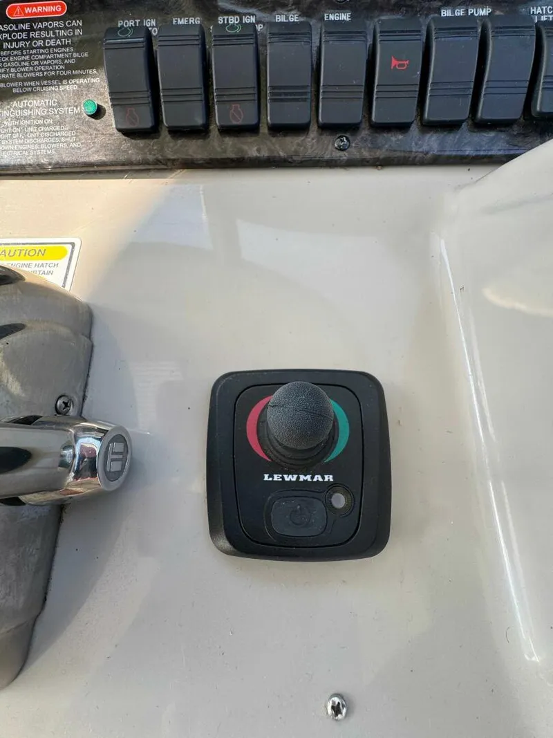 Slide: The Image of Sea Ray 390 Sundancer 2005 - 5564102