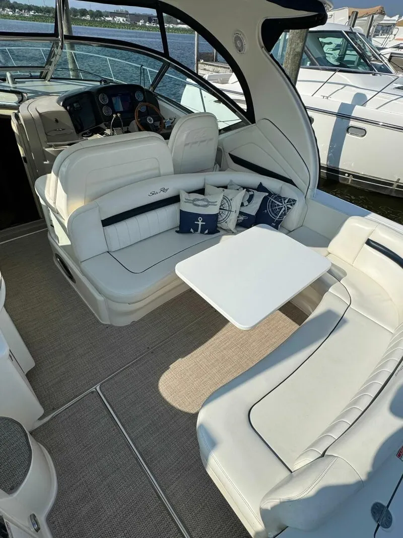 Slide: The Image of Sea Ray 390 Sundancer 2005 - 5564104