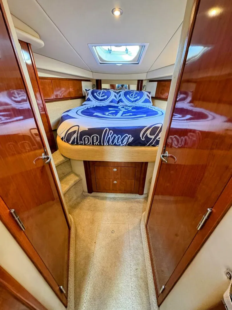 Slide: The Image of Sea Ray 390 Sundancer 2005 - 5564130