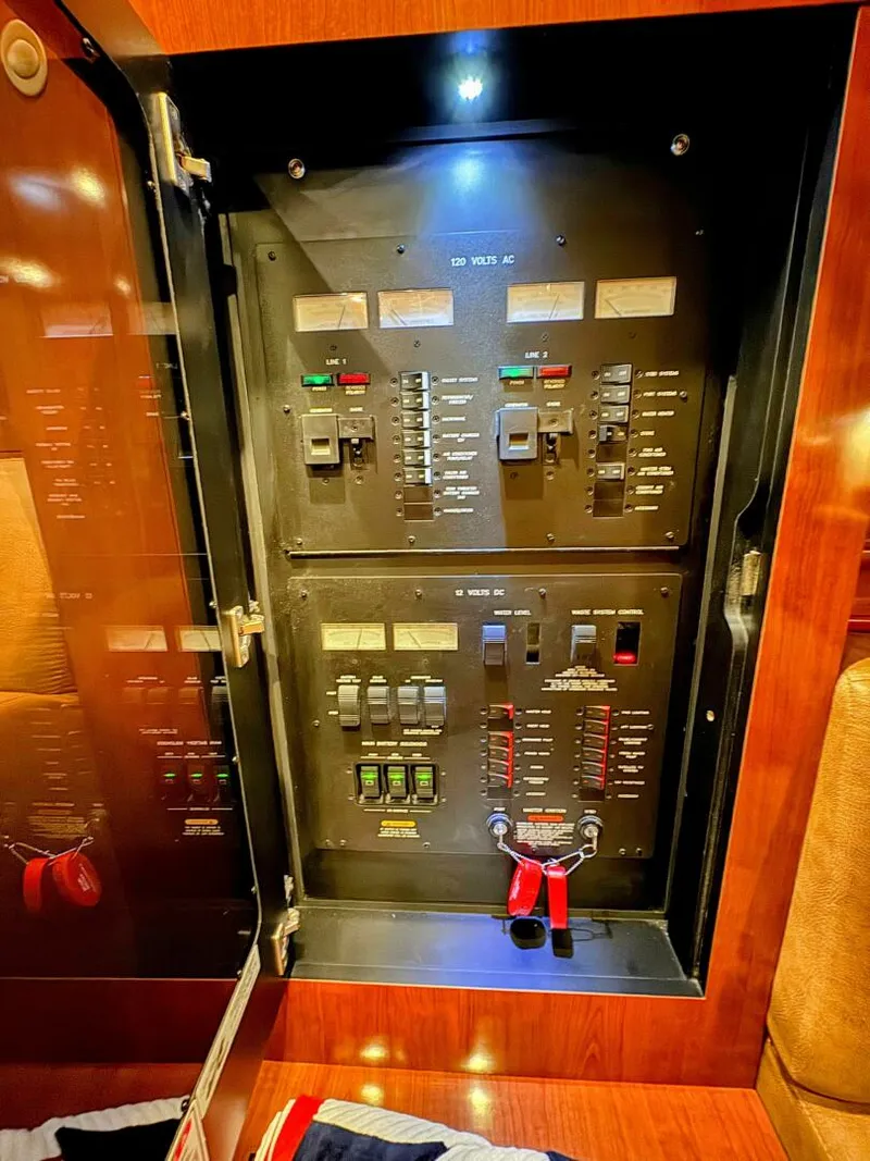 Slide: The Image of Sea Ray 390 Sundancer 2005 - 5564143