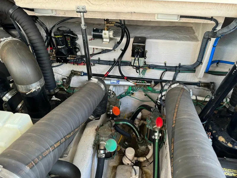 Slide: The Image of Sea Ray 390 Sundancer 2005 - 5564151