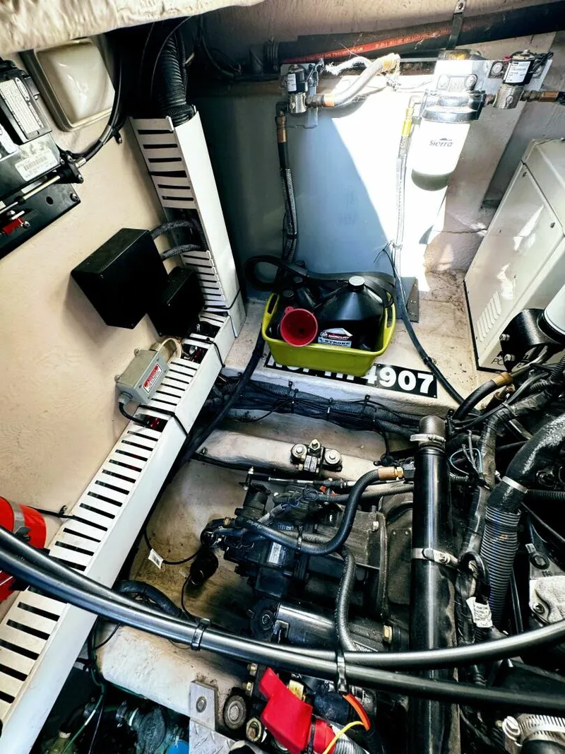 Slide: The Image of Sea Ray 390 Sundancer 2005 - 5564152