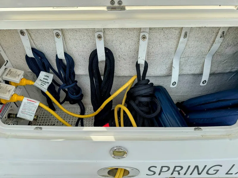 Slide: The Image of Sea Ray 390 Sundancer 2005 - 5564160