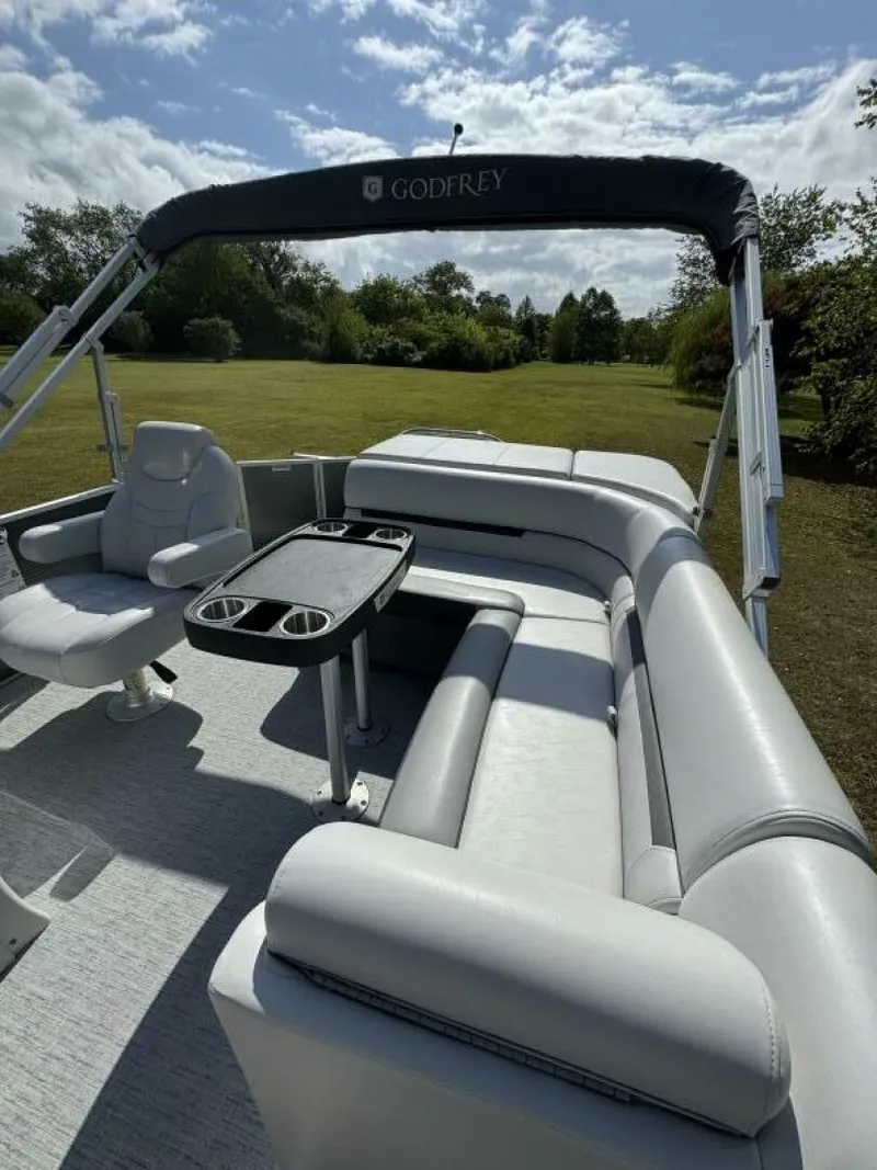 Slide: The Image of Godfrey 2086 2021 - 5564505