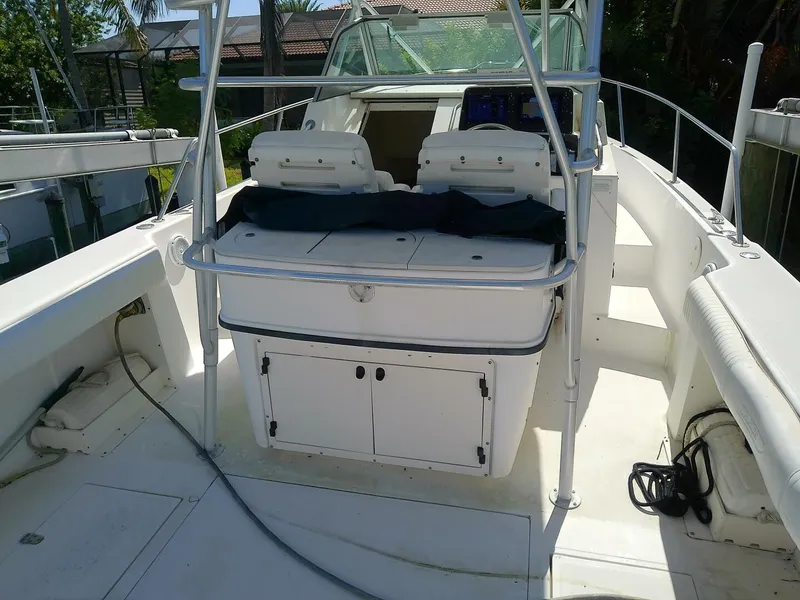 Slide: The Image of Boston Whaler 28 Outrage 2001 - 5564878