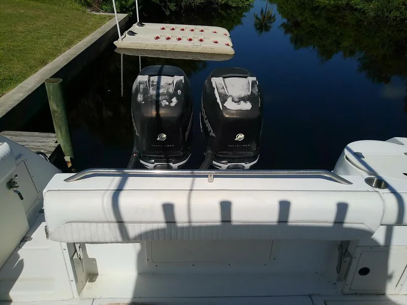 Slide: The Image of Boston Whaler 28 Outrage 2001 - 5564881