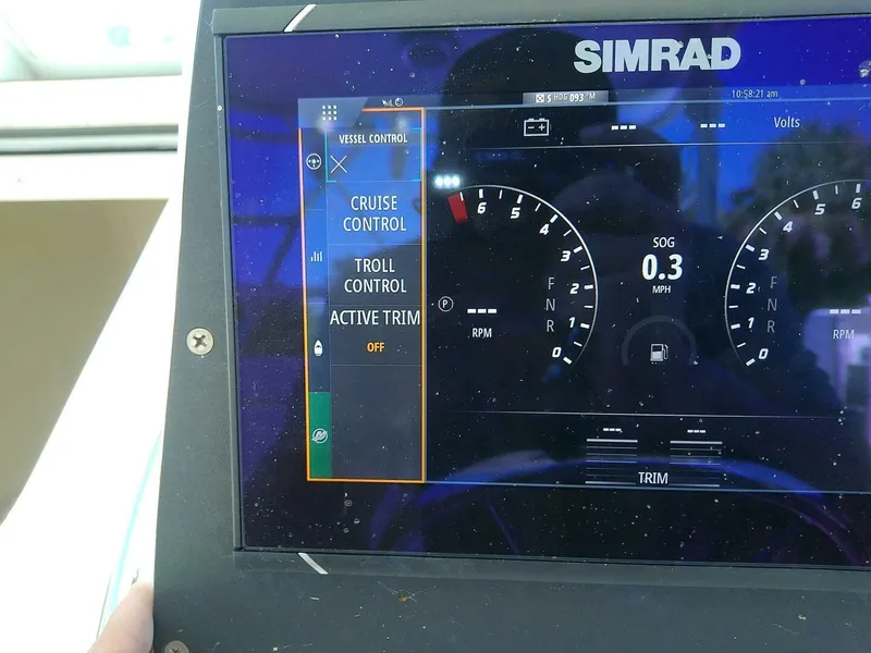 Slide: The Image of Boston Whaler 28 Outrage 2001 - 5564896