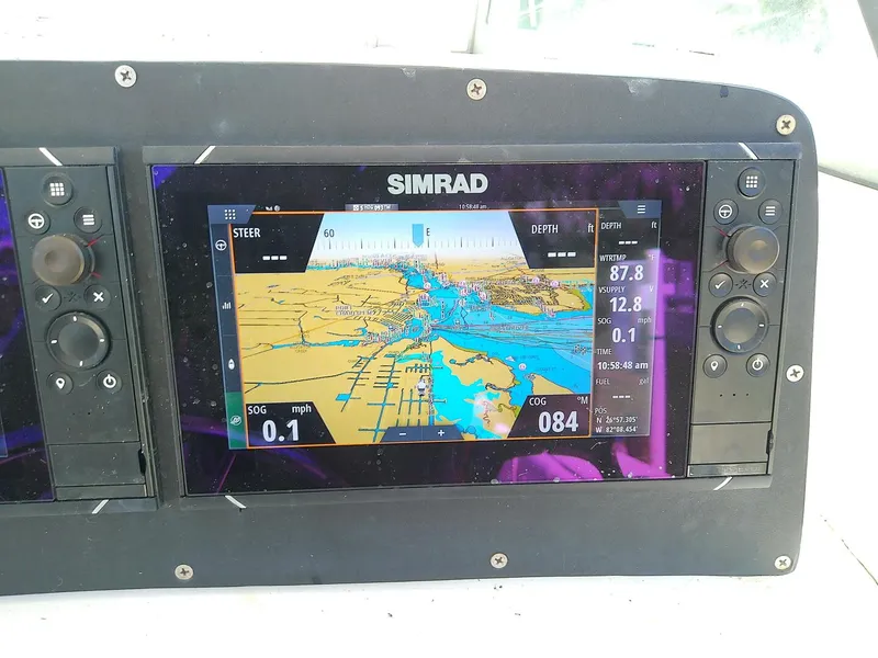 Slide: The Image of Boston Whaler 28 Outrage 2001 - 5564899