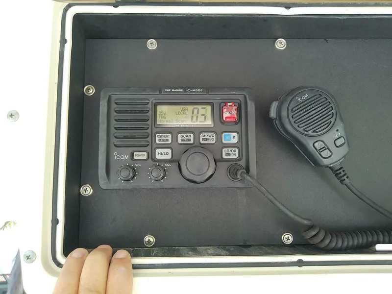 Slide: The Image of Boston Whaler 28 Outrage 2001 - 5564905