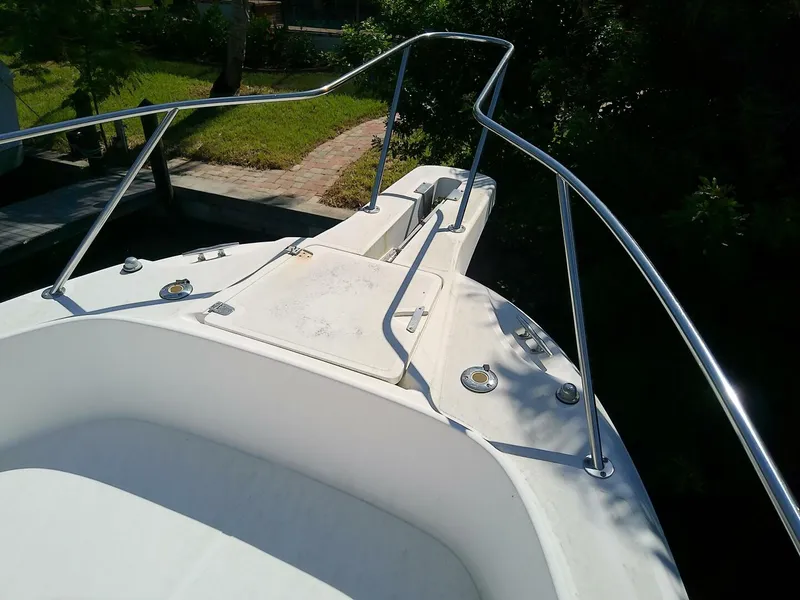 Slide: The Image of Boston Whaler 28 Outrage 2001 - 5564906