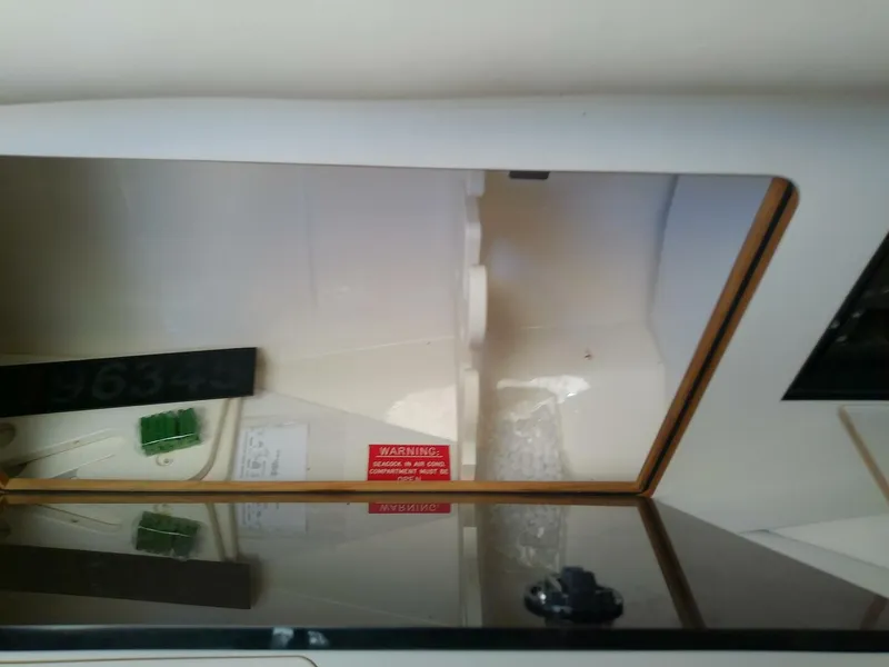 Slide: The Image of Boston Whaler 28 Outrage 2001 - 5564917