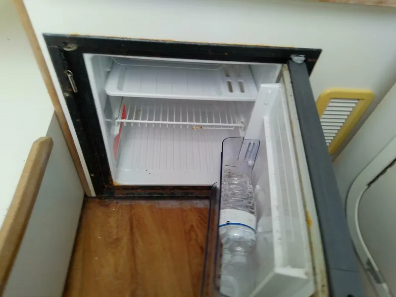 Slide: The Image of Boston Whaler 28 Outrage 2001 - 5564921