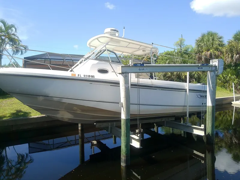 Slide: The Image of Boston Whaler 28 Outrage 2001 - 5564564