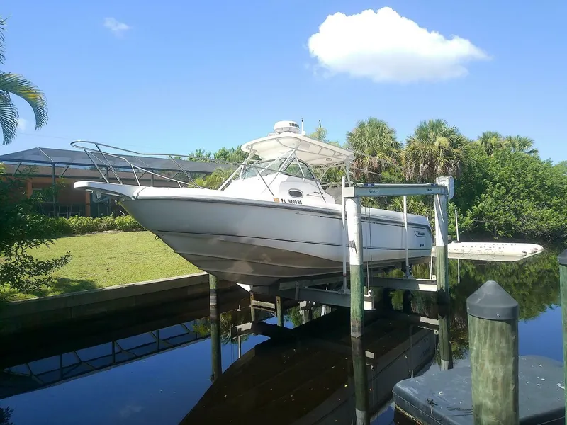 Slide: The Image of Boston Whaler 28 Outrage 2001 - 5564856