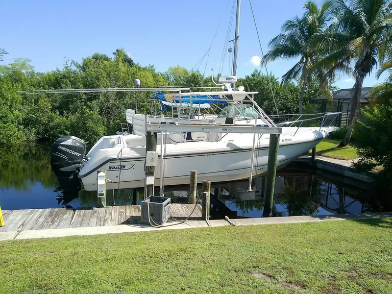 Slide: The Image of Boston Whaler 28 Outrage 2001 - 5564866