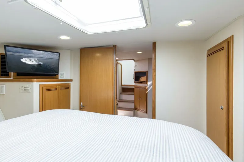 Slide: The Image of 2007 40 Cabo Express Big Blue Stateroom (2) - 5592796