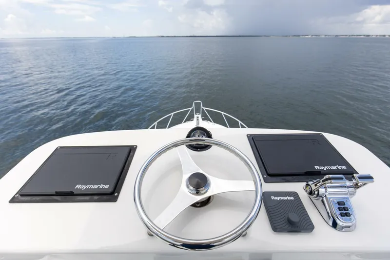 Slide: The Image of 2007 40 Cabo Express Big Blue Tower (6) - 5592822