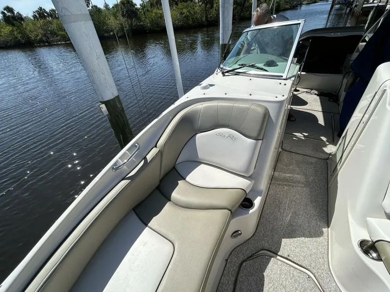 Slide: The Image of Sea Ray 240 SUNDECK 2006 - 5582011