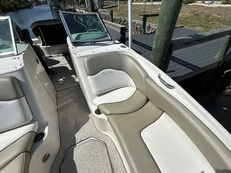 Slide: The Image of Sea Ray 240 SUNDECK 2006 - 5582009