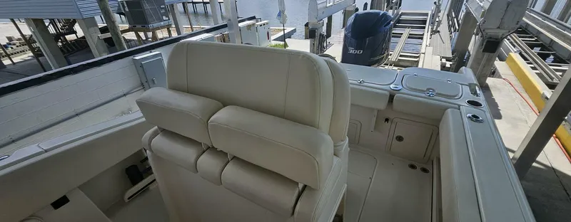 Slide: The Image of Grady-White 257 2017 - 5747000