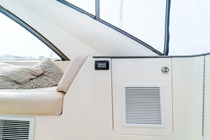 Slide: The Image of Meridian 441 Sedan 2009 - 5565475