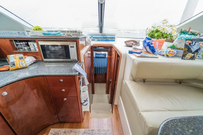 Slide: The Image of Meridian 441 Sedan 2009 - 5565485