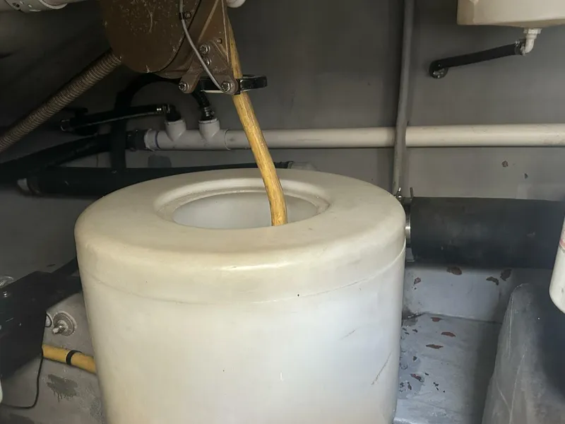 Slide: The Image of Meridian 441 Sedan 2009 - 5565450