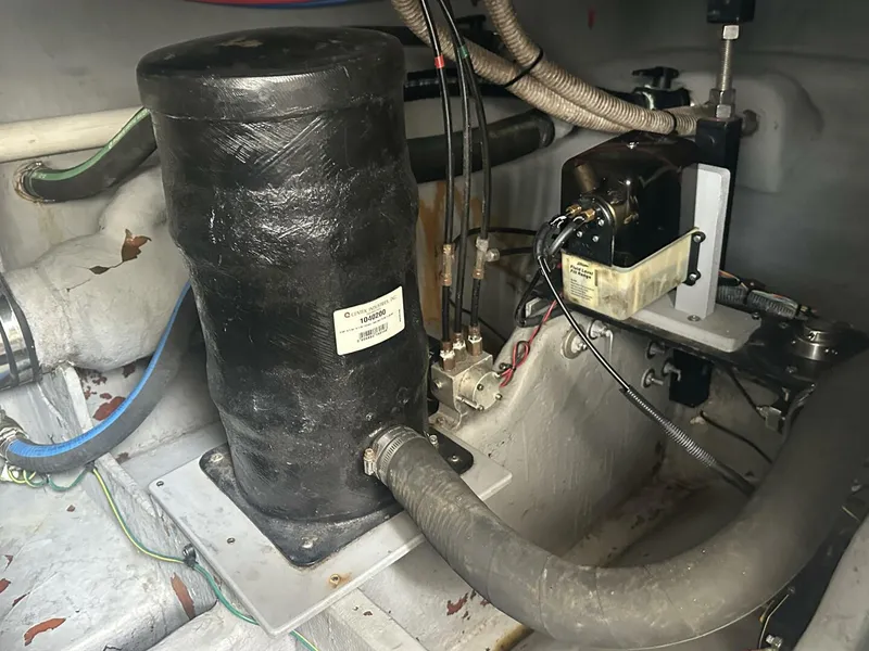 Slide: The Image of Meridian 441 Sedan 2009 - 5565451