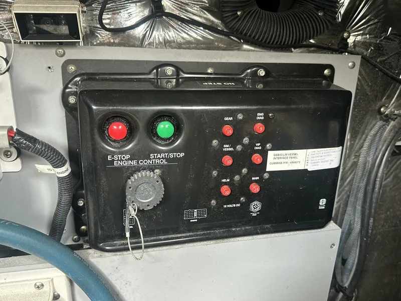 Slide: The Image of Meridian 441 Sedan 2009 - 5565447