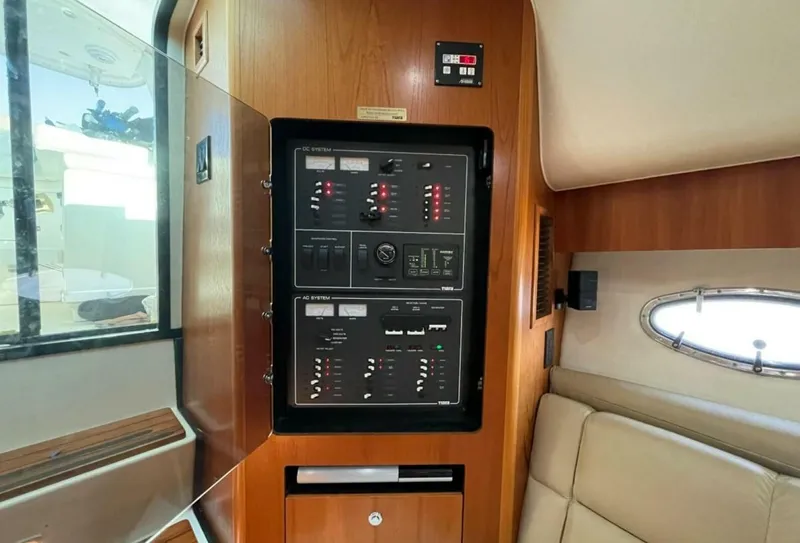 Slide: The Image of 2000 Tiara 41 Open - 5685641