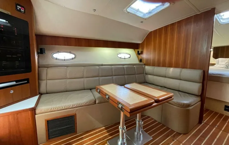 Slide: The Image of 2000 Tiara 41 Open - 5687527