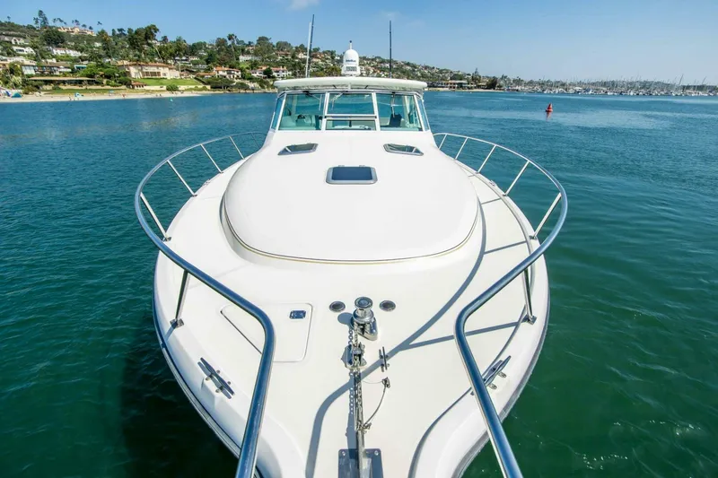 Slide: The Image of 2000 Tiara 41 Open - 5685375