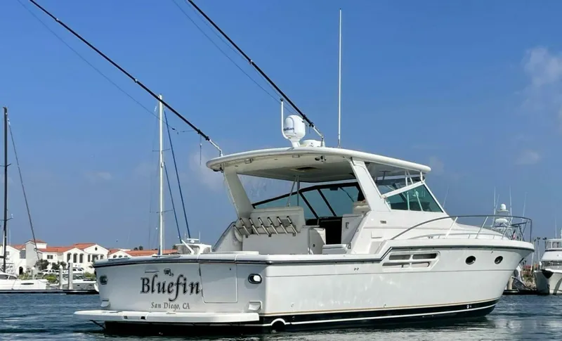 Slide: The Image of 2000 Tiara 41 Open - 5685643